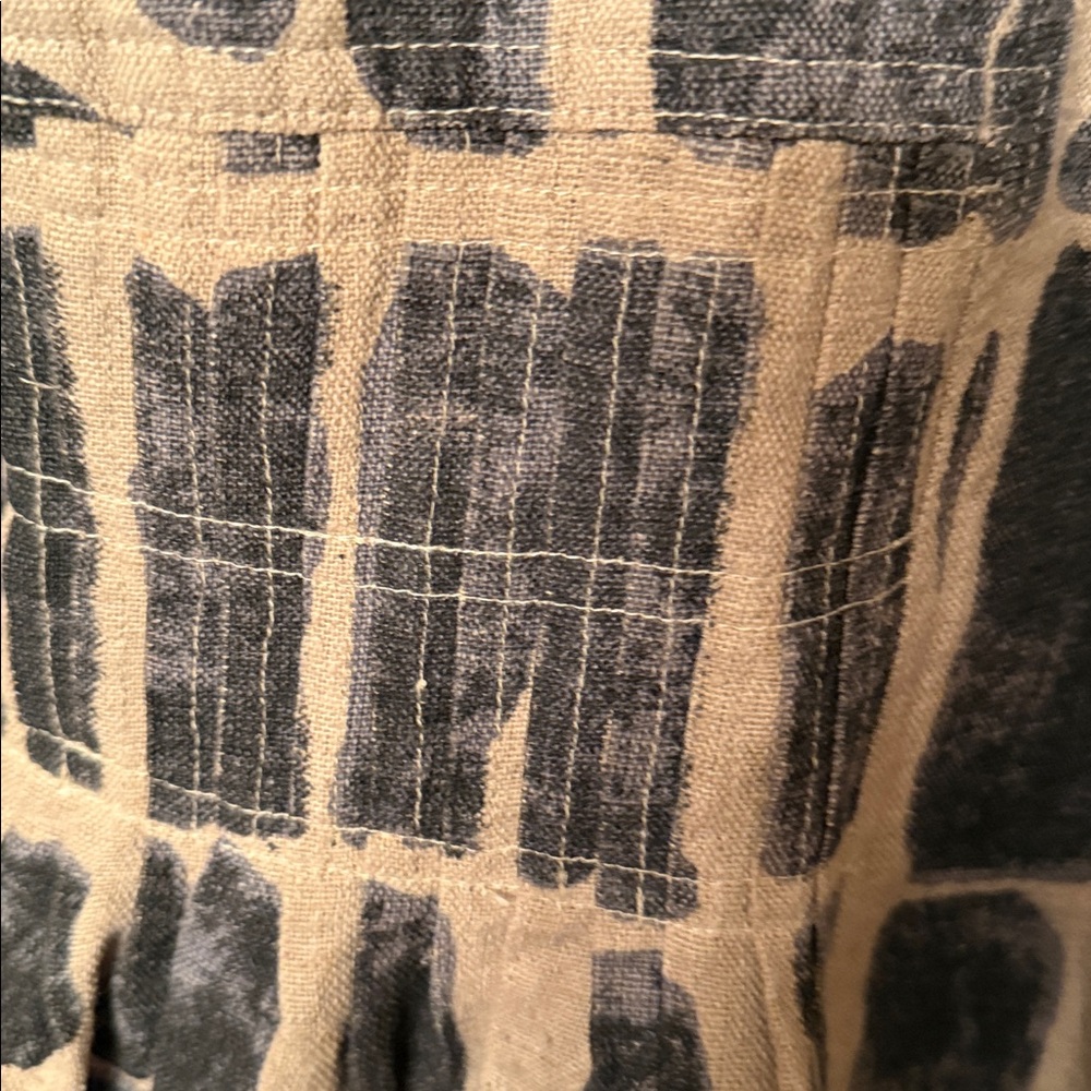 Paper laceBlack and Gray Patterned Button-Up Dress - Picture 2 of 7
